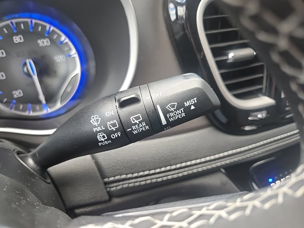 New 2027 Chrysler Pacifica Select w/ Family Tech Group FWD image 47