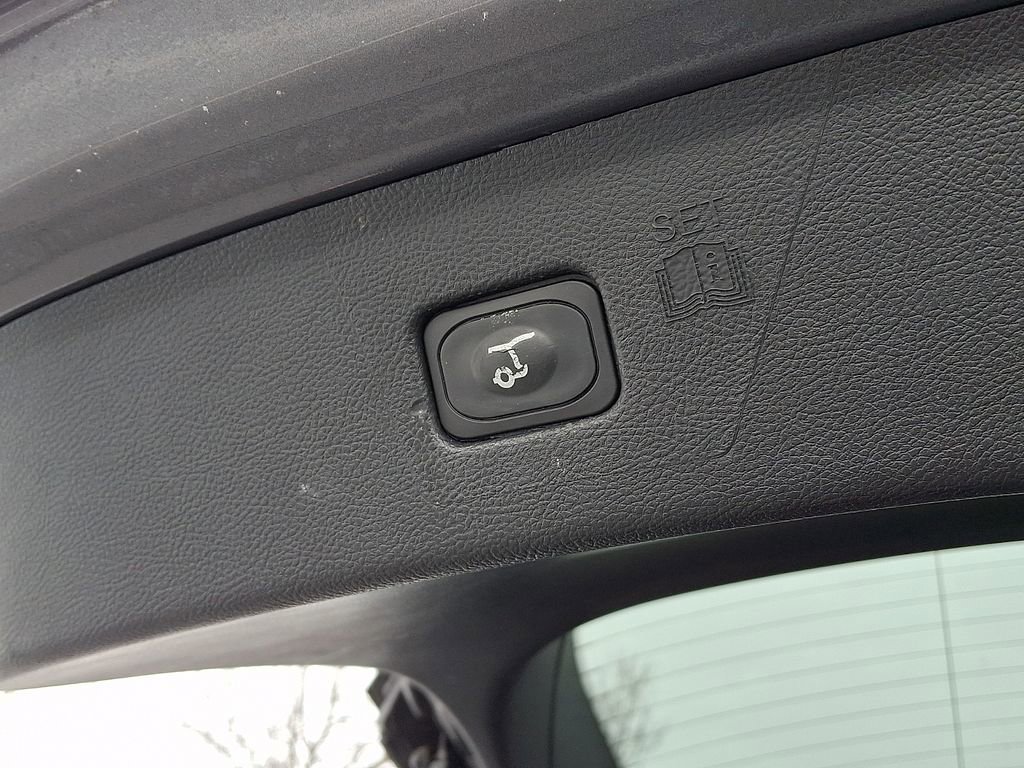 Used 2024 Ford Edge Titanium image 31