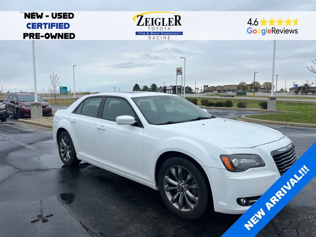 Used 2014 Chrysler 300 S AWD/4WD image 3