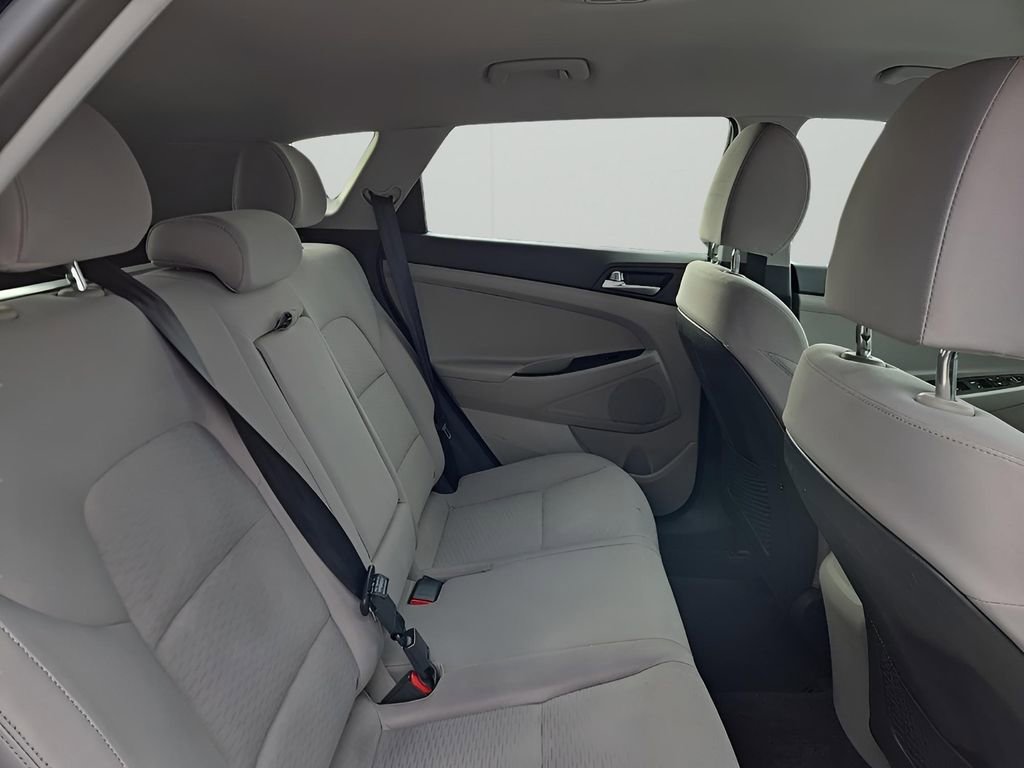 Used 2019 Hyundai Tucson SE image 15
