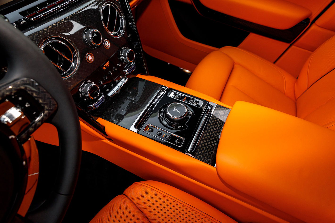 Certified 2024 Rolls-Royce Cullinan Black Badge w/ Driver's Package image 27