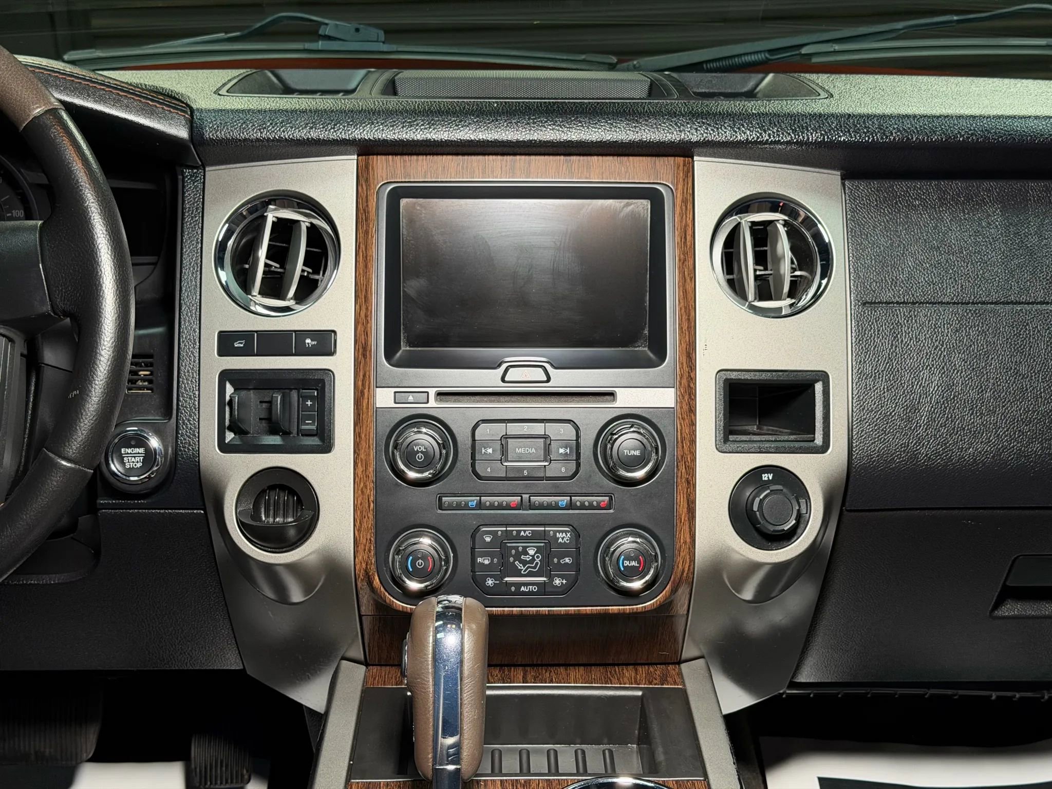 Used 2015 Ford Expedition King Ranch image 31