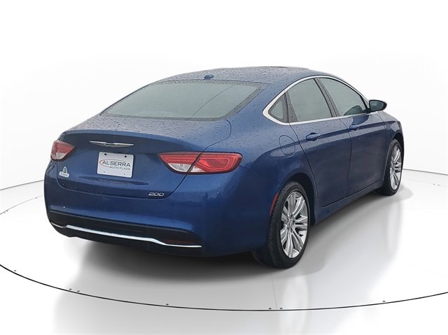 Used 2015 Chrysler 200 Limited w/ Convenience Group image 4