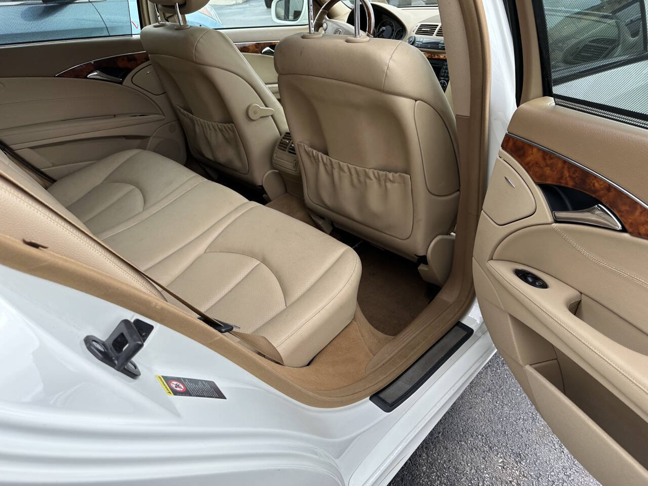 Used 2009 Mercedes-Benz E 350 4MATIC Wagon image 16