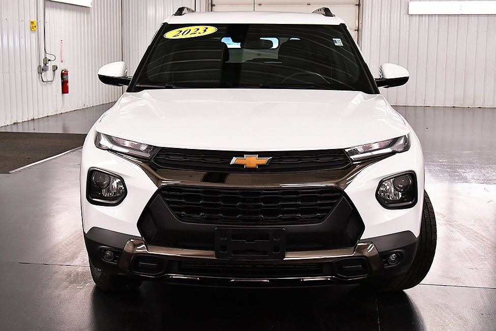Used 2023 Chevrolet TrailBlazer ACTIV AWD/4WD image 2