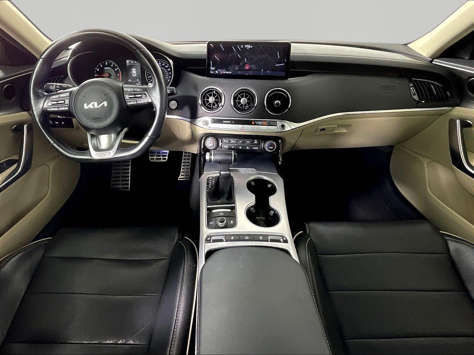 Used 2022 Kia Stinger GT1 AWD/4WD image 7