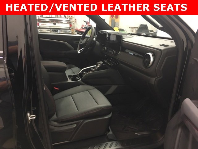 Used 2025 Chevrolet Colorado Z71 w/ Technology Package image 20