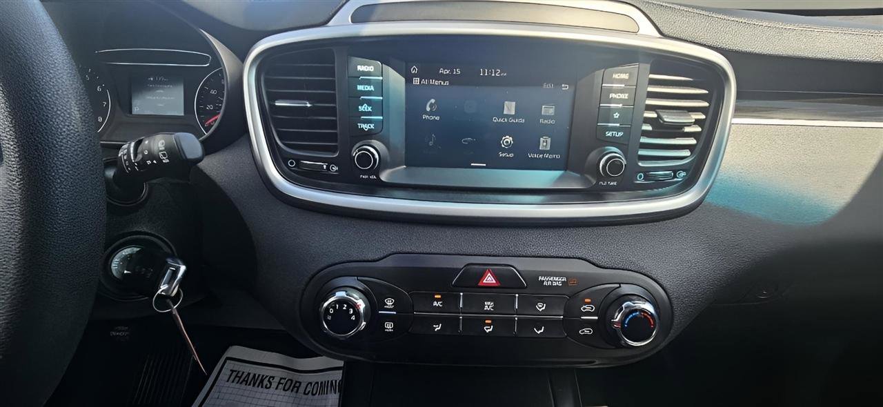 Used 2020 Kia Sorento LX AWD/4WD image 15