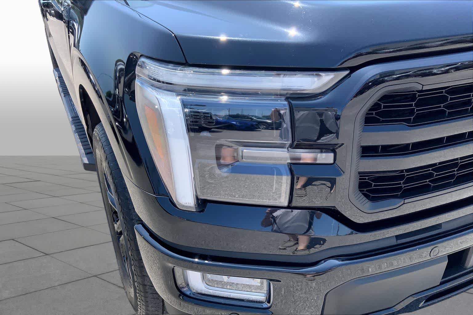 Certified 2024 Ford F150 Lariat w/ Equipment Group 502A High AWD/4WD image 28