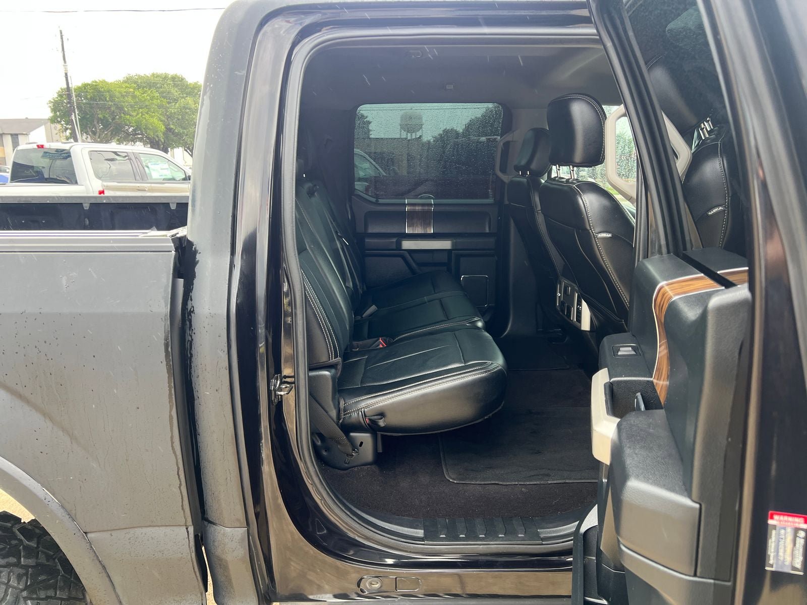 Used 2020 Ford F150 Lariat RWD image 11