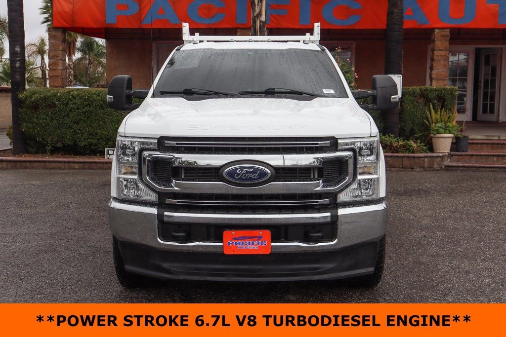 Used 2021 Ford F350 XLT image 3