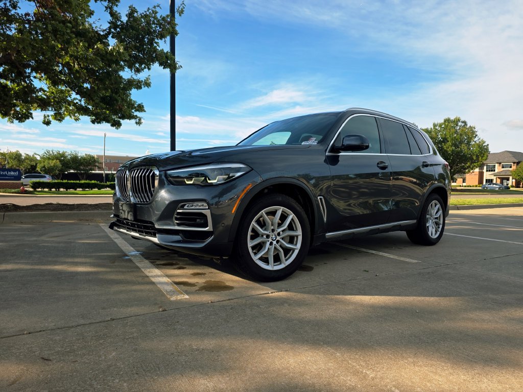 Used 2019 BMW X5 xDrive40i w/ Premium Package 2
