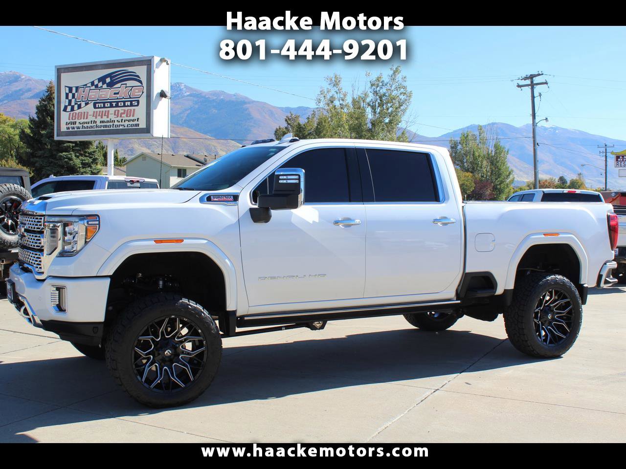 Used 2022 GMC Sierra 3500 Denali w/ Denali Ultimate Package image 1