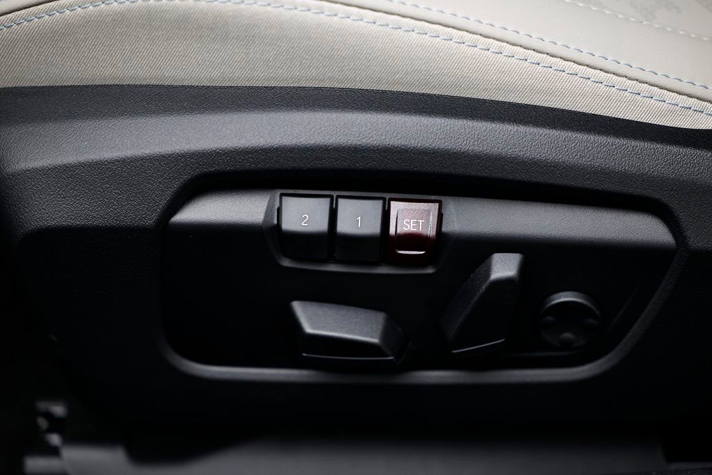 New 2026 MINI Cooper 2-Door Hardtop FWD image 22