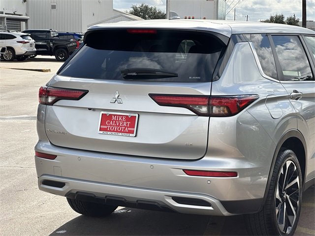 Used 2024 Mitsubishi Outlander SE image 7