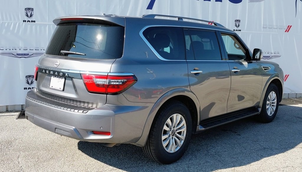 Used 2023 Nissan Armada SV image 4