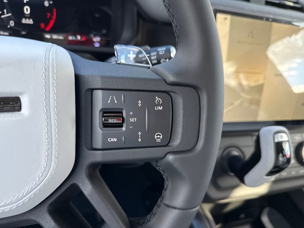 New 2026 Land Rover Defender 110 OCTA image 19