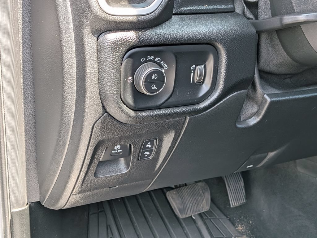 Used 2021 RAM 1500 Big Horn AWD/4WD image 15