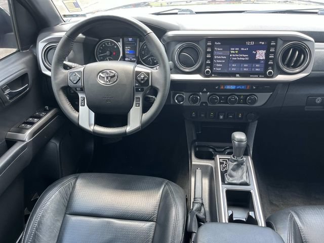 Used 2022 Toyota Tacoma Limited AWD/4WD image 16