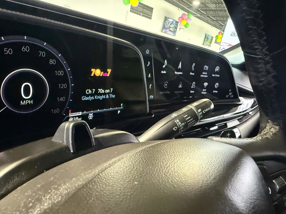 Used 2021 Cadillac Escalade Sport w/ Driver Assist Tech Package AWD/4WD image 28
