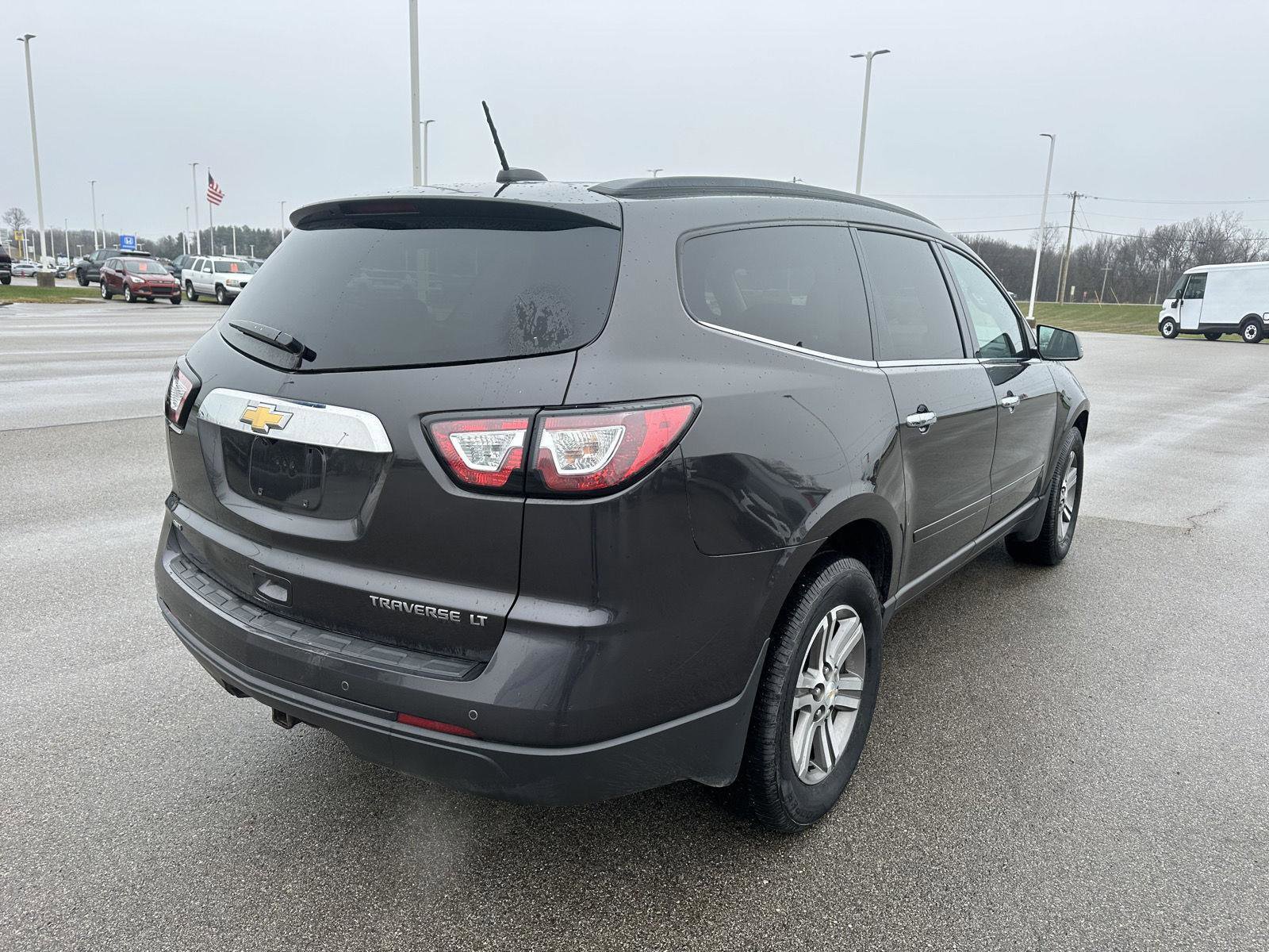 Used 2016 Chevrolet Traverse LT image 9