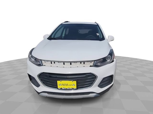 Used 2020 Chevrolet Trax LT w/ LT Convenience Package FWD image 3