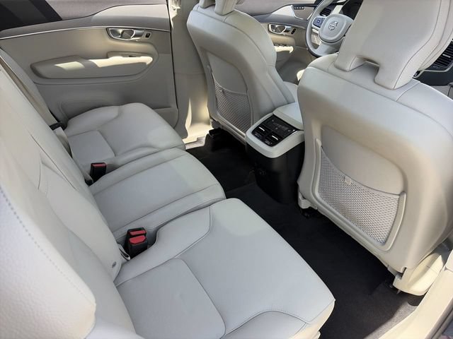 Used 2024 Volvo XC90 B5 Core w/ Protection Package Premier AWD/4WD image 15