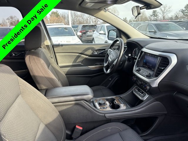 Used 2020 GMC Acadia SLE w/ Driver Convenience Package image 14