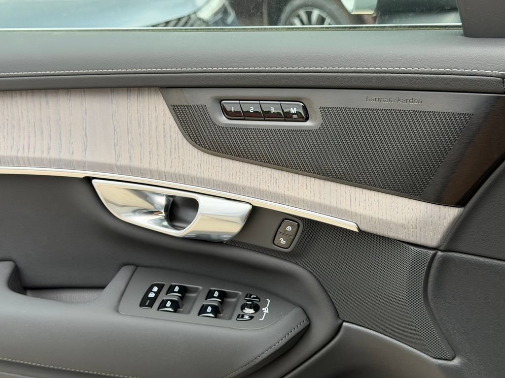 New 2026 Volvo XC90 B6 Ultra AWD/4WD image 33