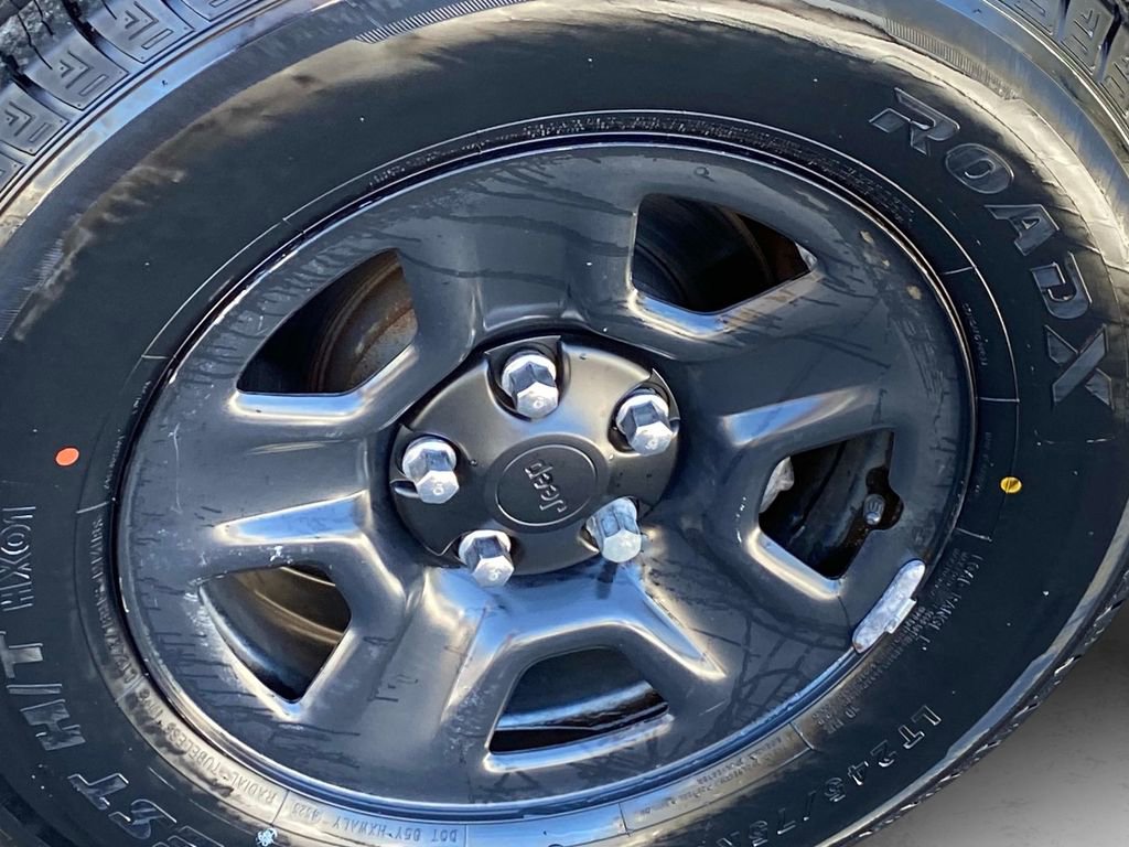 Used 2020 Jeep Wrangler Unlimited Sport image 29