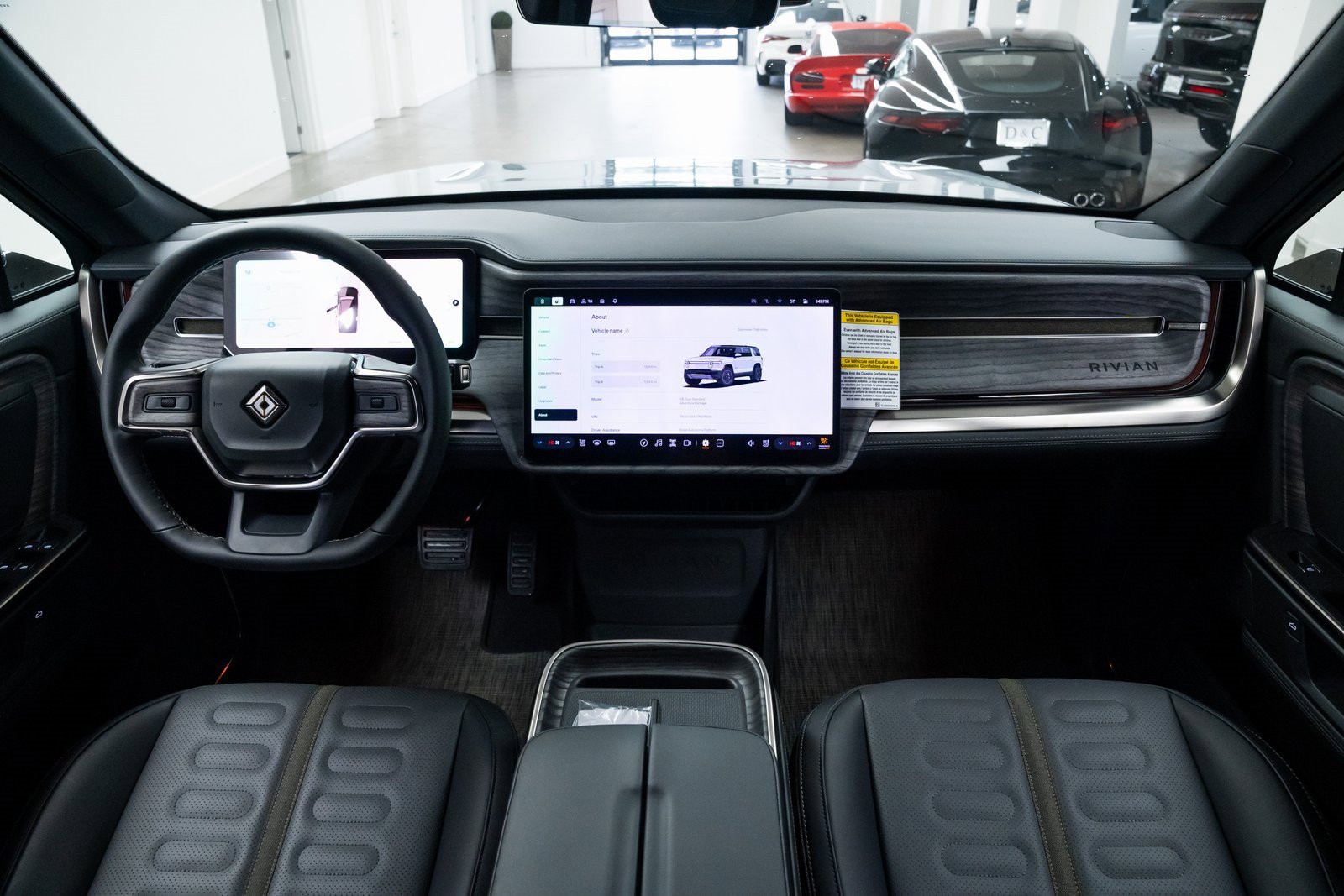 Used 2026 Rivian R1S Adventure image 9