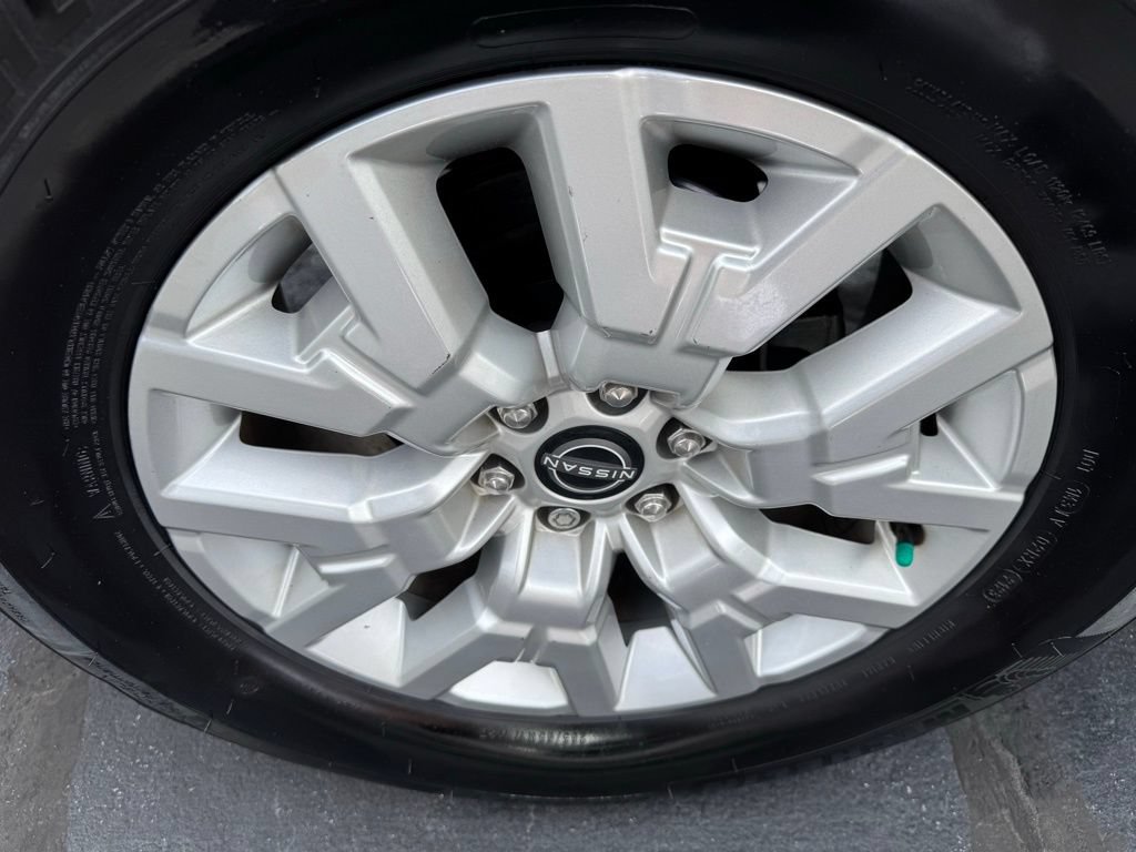 Used 2023 Nissan Frontier SV w/ SV Convenience Package RWD image 8