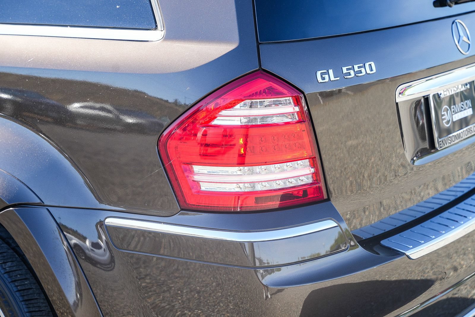 Used 2012 Mercedes-Benz GL 550 4MATIC image 11