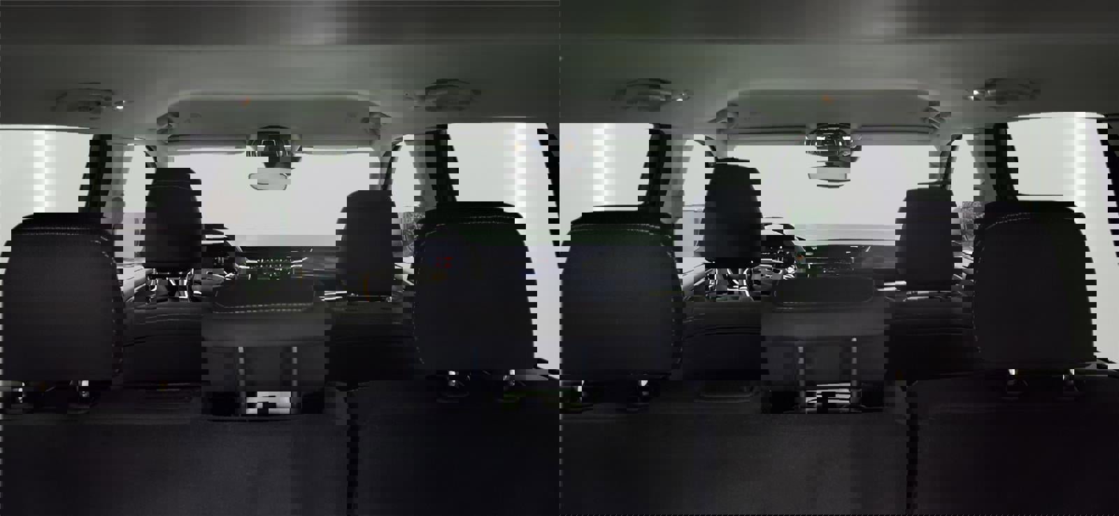 Used 2023 Jeep Grand Cherokee Laredo image 6