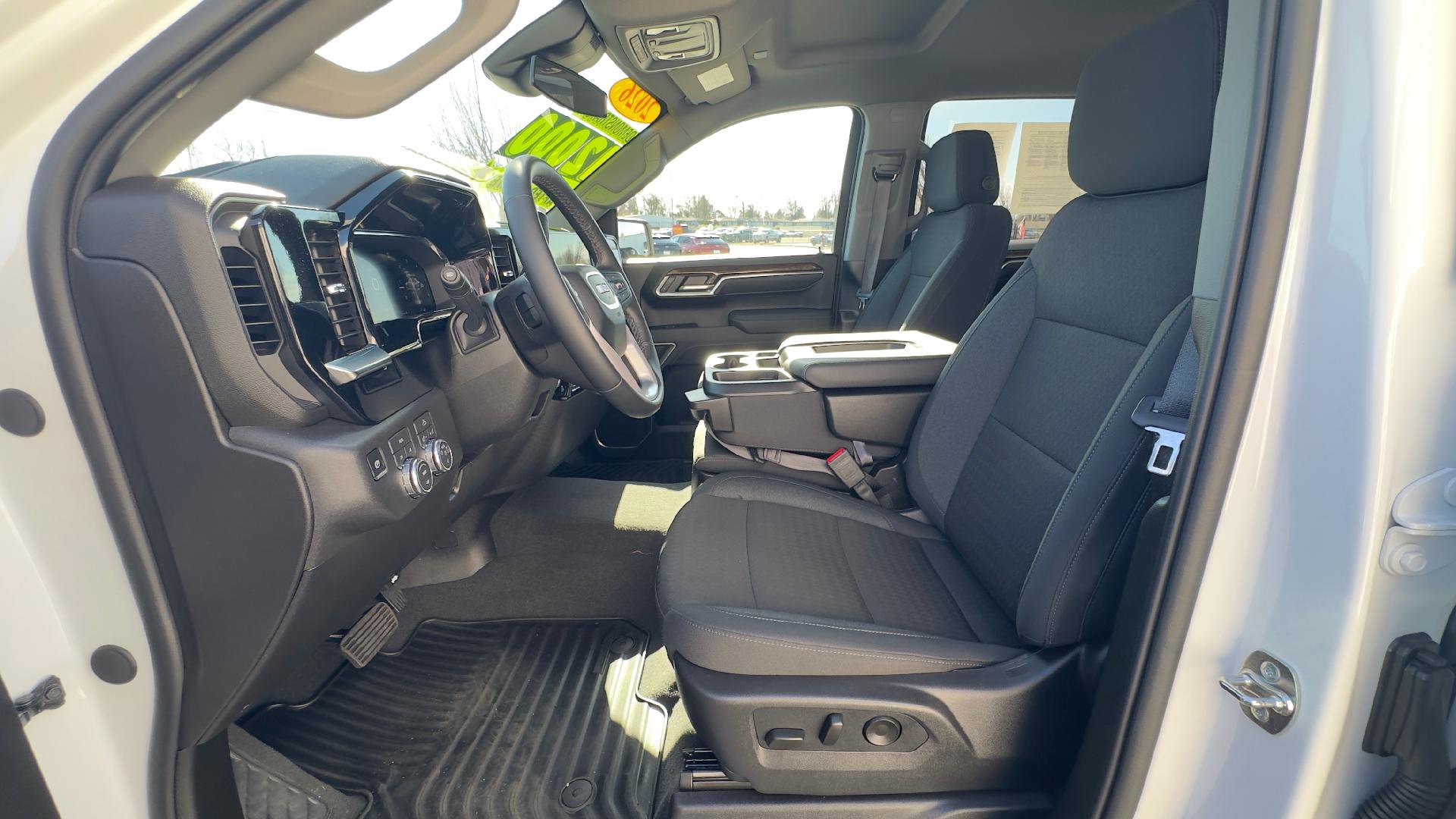 Used 2026 GMC Sierra 1500 Elevation image 14