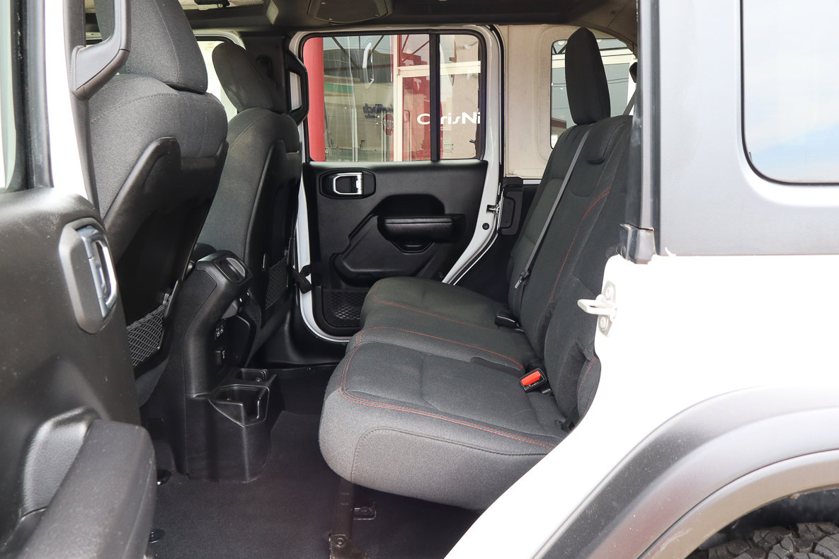 Used 2024 Jeep Wrangler Rubicon image 8