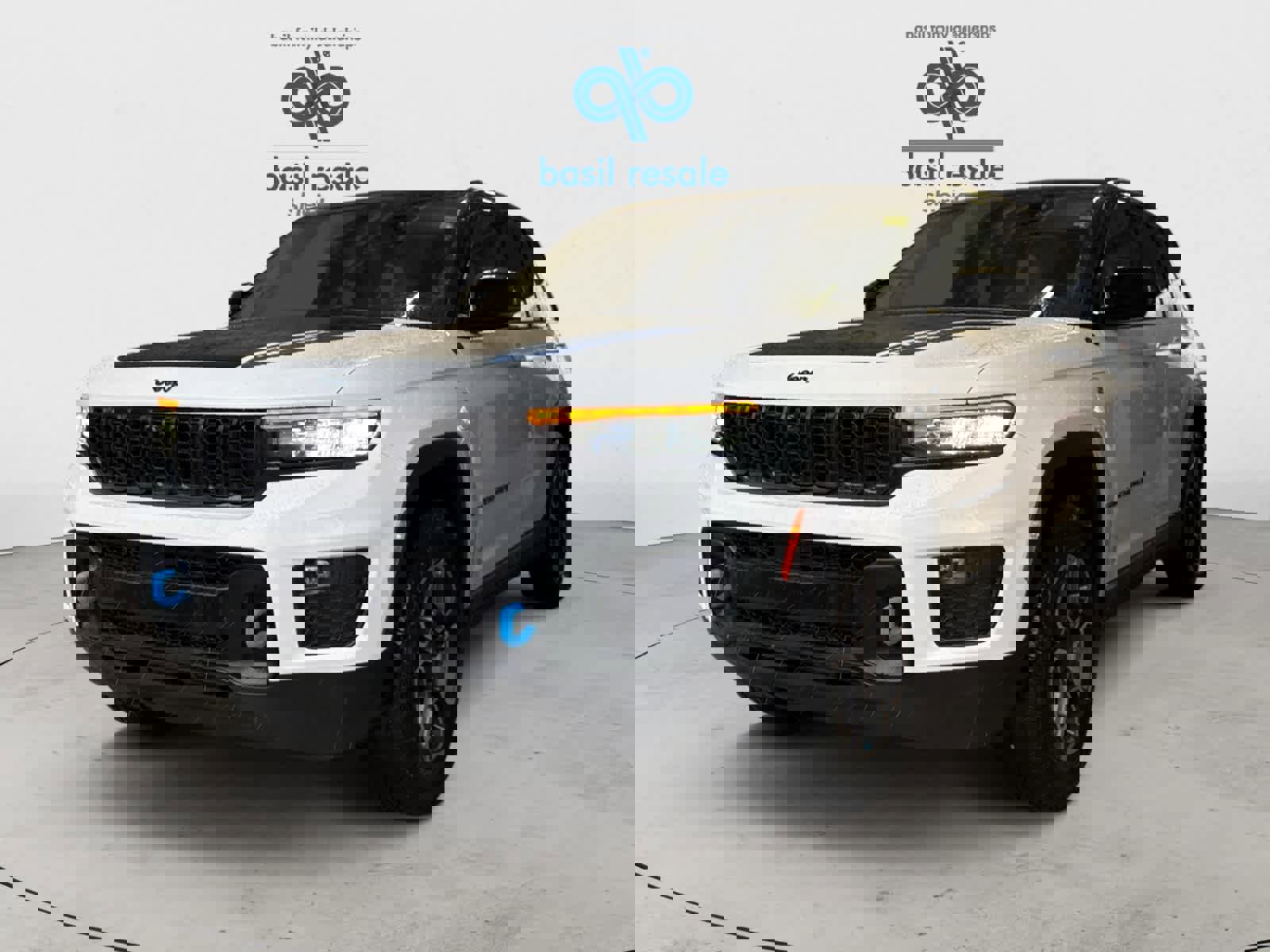 Used 2022 Jeep Grand Cherokee Trailhawk w/ Luxury Tech Group III image 2