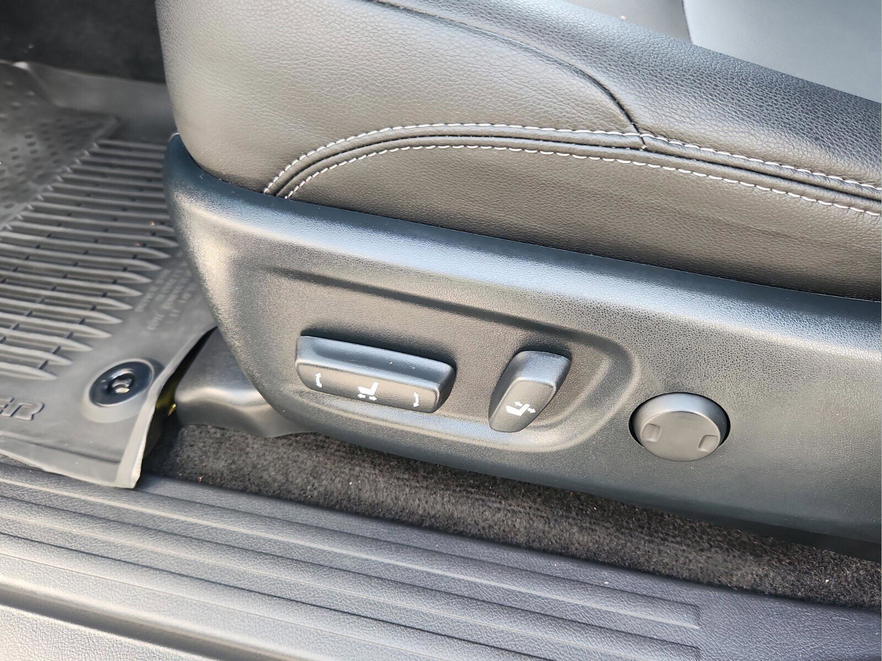 Certified 2024 Toyota 4Runner SR5 Premium image 16