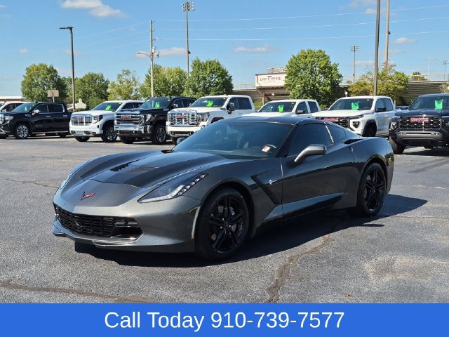 Used 2017 Chevrolet Corvette Stingray Coupe w/ 1LT RWD image 7