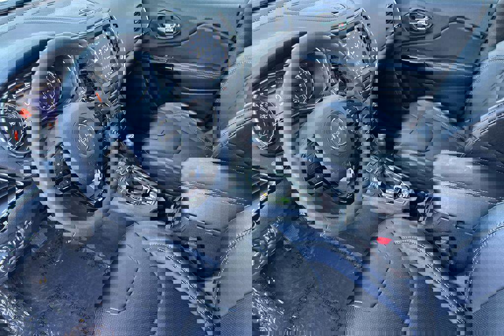 Used 2023 Jeep Cherokee Altitude Lux w/ Lux Elite Package image 10