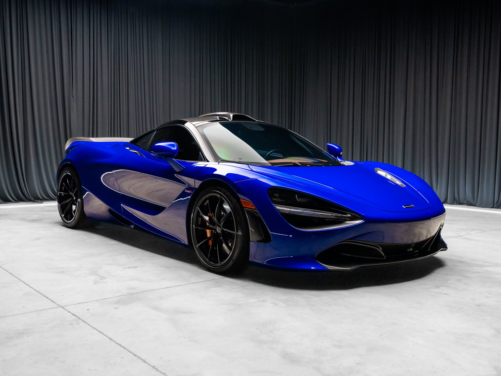 Used 2018 McLaren 720S Luxury RWD image 22