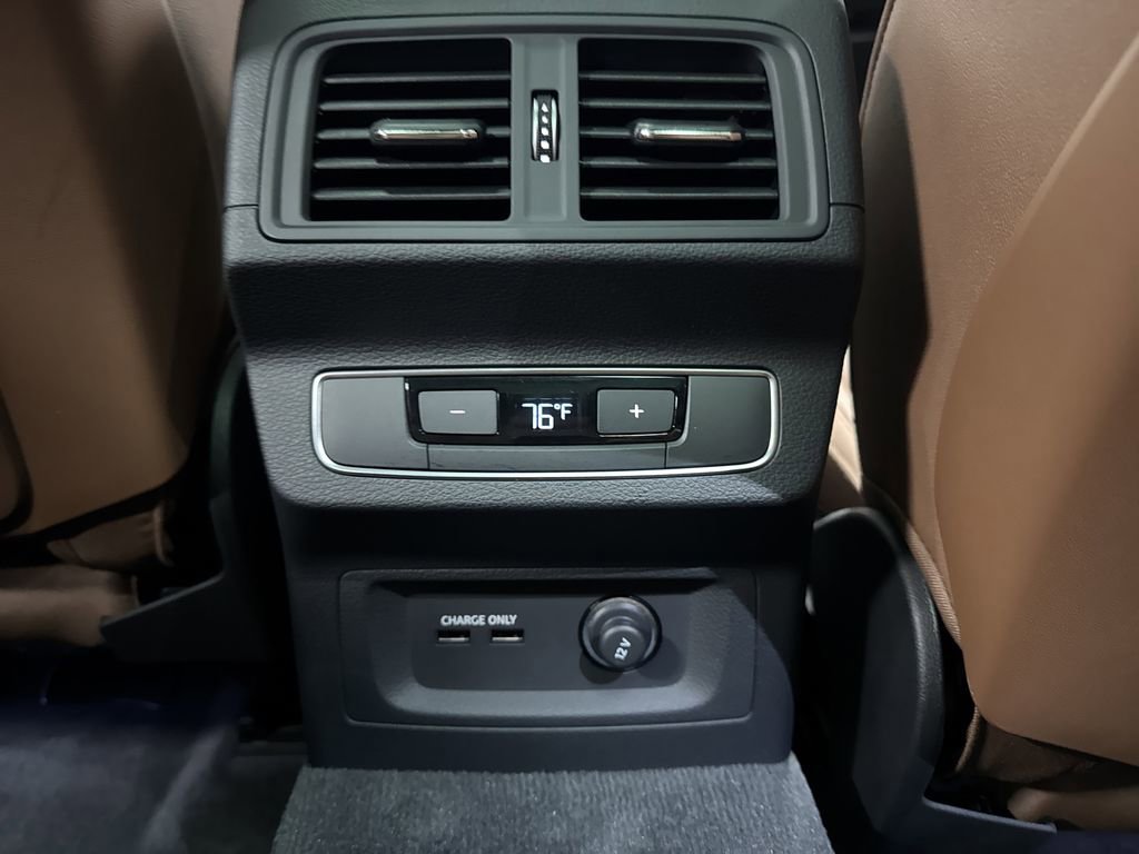 Used 2025 Audi Q5 2.0T Premium Plus w/ Premium Plus Package image 32