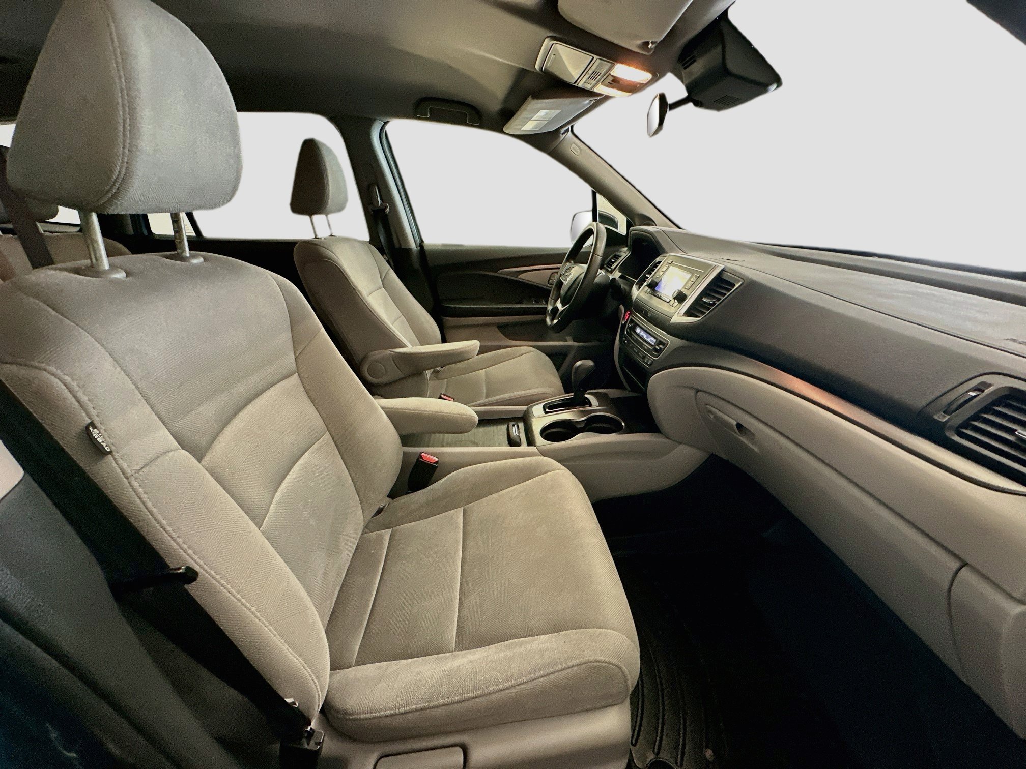 Used 2019 Honda Pilot LX image 30