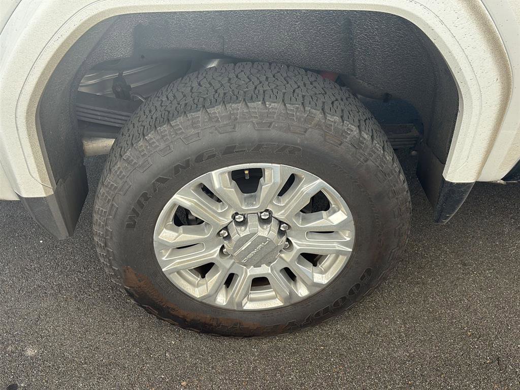 Used 2023 GMC Sierra 2500 Denali w/ Technology Package image 7