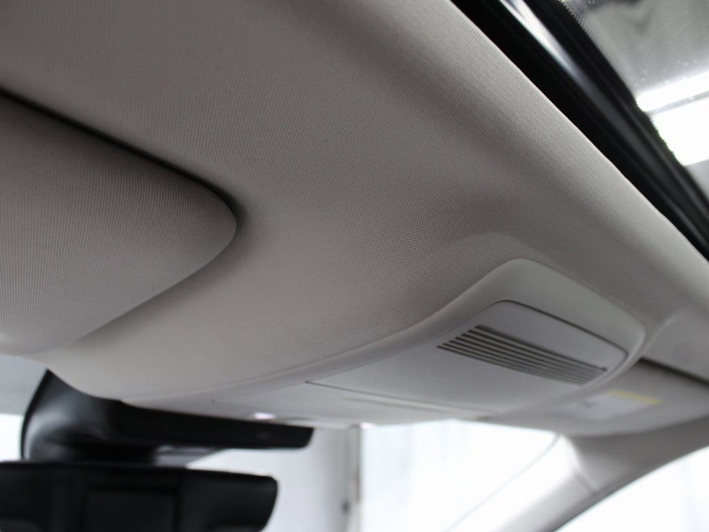 Used 2025 MAZDA CX-70 Plug-In Hybrid w/ Premium Pkg image 18