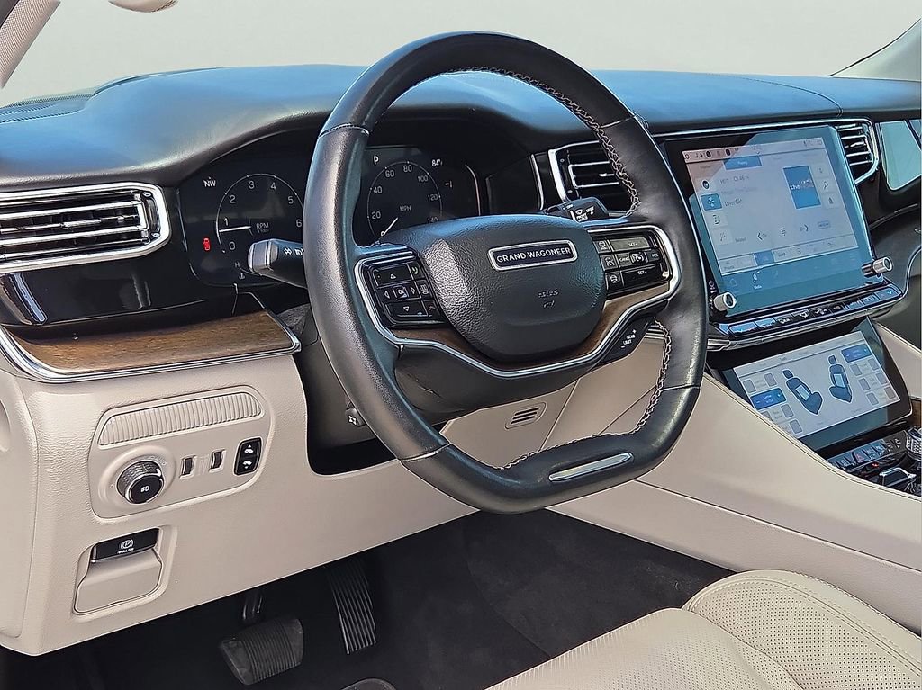 Used 2023 Jeep Grand Wagoneer 4WD image 14