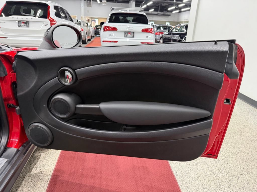 Used 2014 MINI Cooper Convertible FWD image 31