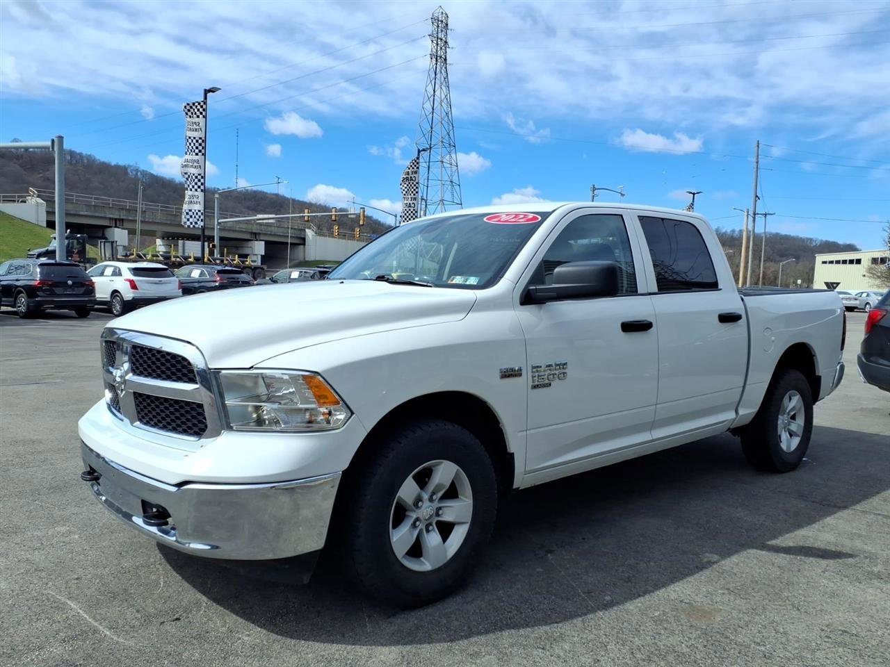 Used 2022 RAM 1500 Classic SLT w/ Protection Group AWD/4WD image 4