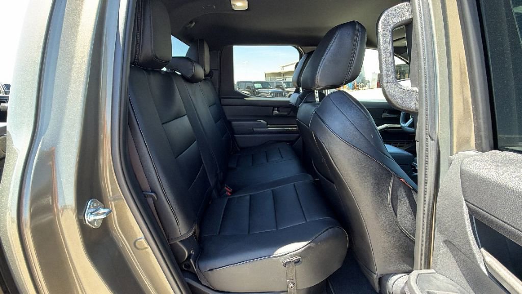 Used 2025 Toyota Tacoma TRD Off-Road image 26