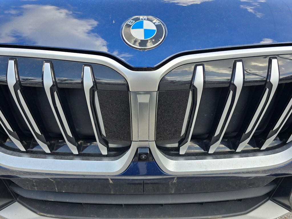 Used 2025 BMW X1 xDrive28i image 9